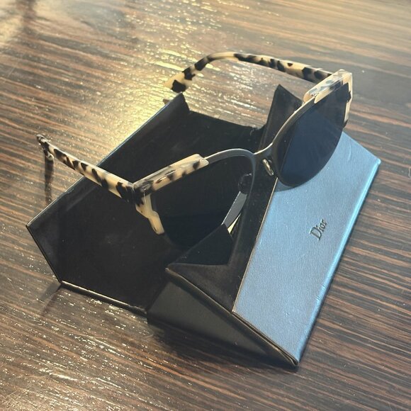 Sunglasses - DIOR - Cat eye Black Tortoise